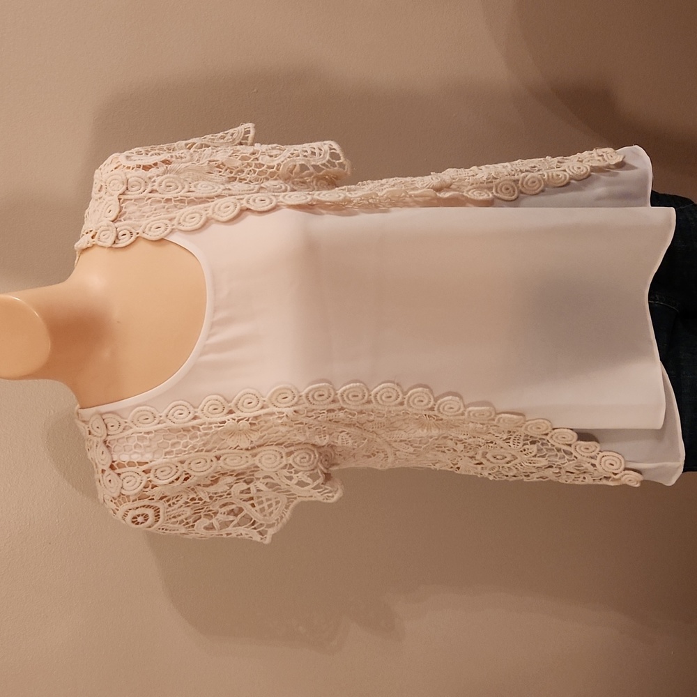 Vivid Collections Hand Crochet Vest W's Small